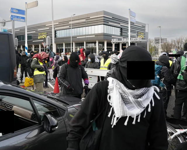 wegbarricade vorig jaar wegbarricade vorig jaar